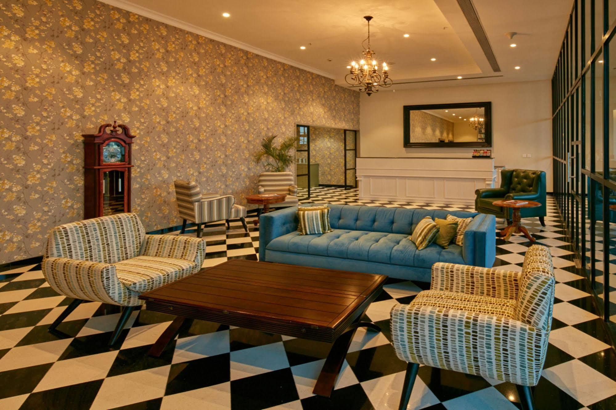 The Waverly Hotel & Residences Bangalore Eksteriør bilde