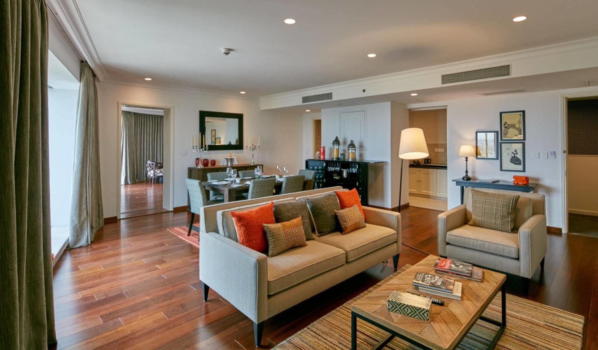 The Waverly Hotel & Residences Bangalore Eksteriør bilde